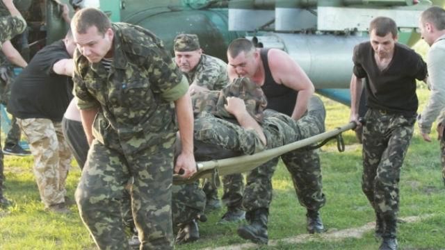 Тривожні звістки з АТО: на фронті багато поранених Тривожні звістки з АТО: на фронті багато поранених