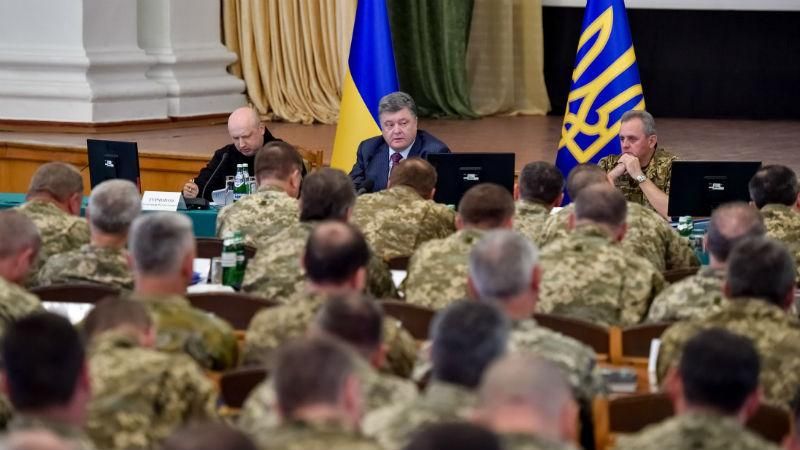 Порошенко вимагає план на випадок повномасштабної агресії Росії