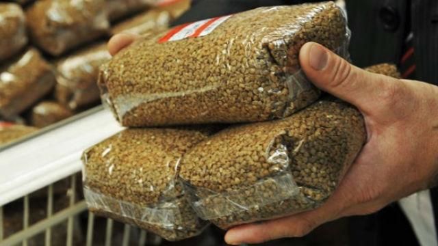 Гречка продовжує дорожчати — у Мінагрополітики знайшли винних Гречка продовжує дорожчати — у Мінагрополітики знайшли винних