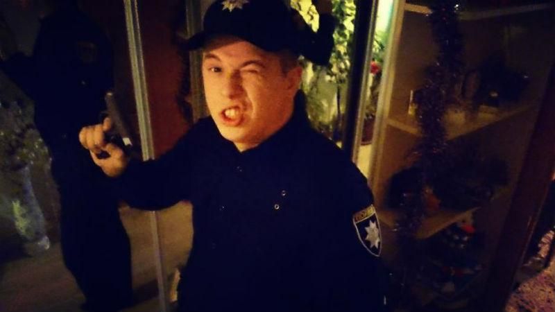 В Одесі розгорівся скандал через поліцейського-сепаратиста В Одесі розгорівся скандал через поліцейського-сепаратиста