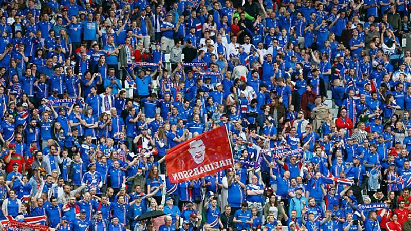 Цифра дня: Значительная часть населения крошечной Исландии приехала на Евро-2016