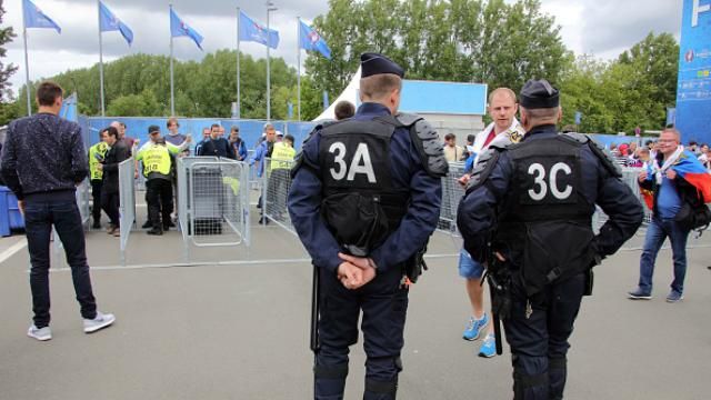 Поліція підірвала підозрілу сумку під час матчу Росія — Словаччина