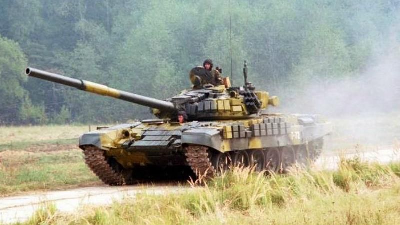 Боевики не прекращают провокации. Из танка обстреляли мирный город Боевики не прекращают провокации. Из танка обстреляли мирный город