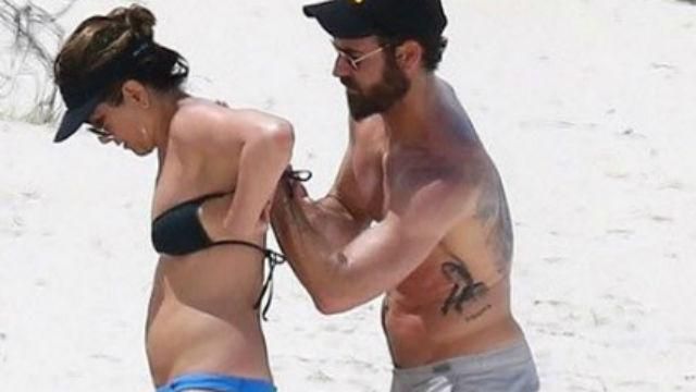 Еністон показала круглий животик — зірку запідозрили у вагітності Еністон показала круглий животик — зірку запідозрили у вагітності