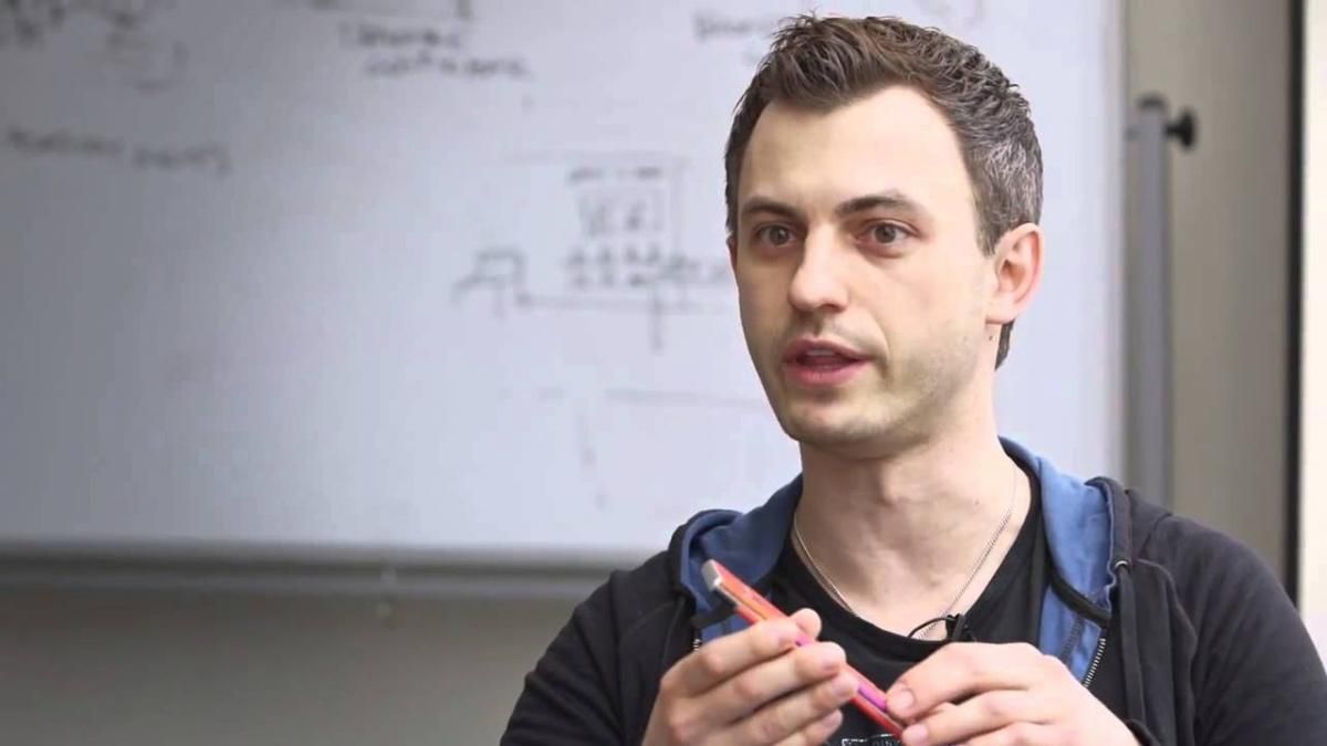 Історія українця, який працював на Пентагон Історія українця, який працював на Пентагон