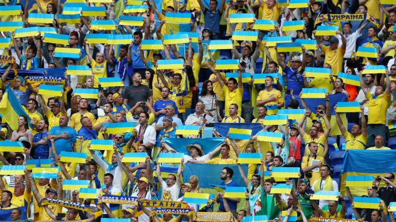 Кто из украинских депутатов полетел на матч Украина — Северная Ирландия Кто из украинских депутатов полетел на матч Украина — Северная Ирландия