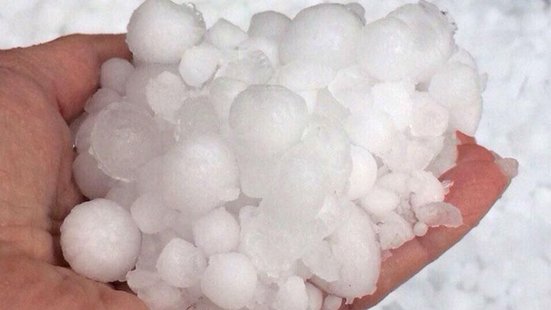 Аномальний град випав у російському Калінінграді Аномальний град випав у російському Калінінграді