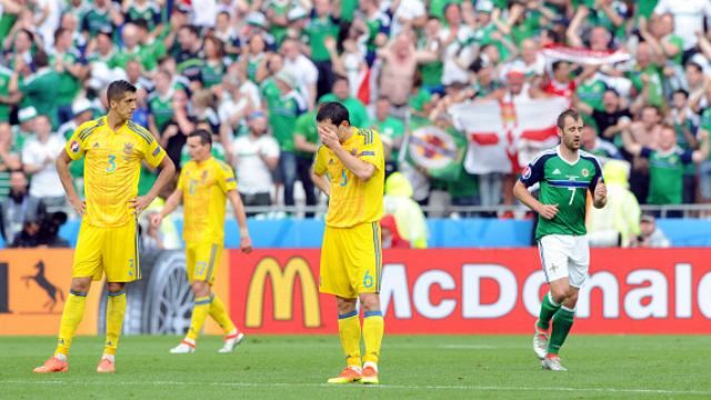 Хоть какая-то стабильность: как соцсети отреагировали на поражение сборной Украны Хоть какая-то стабильность: как соцсети отреагировали на поражение сборной Украны