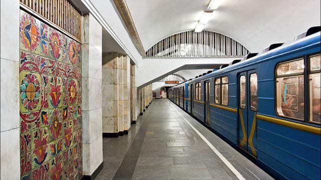 У Києві до кінця літа запрацює Wi-Fi між 15 станціями метро