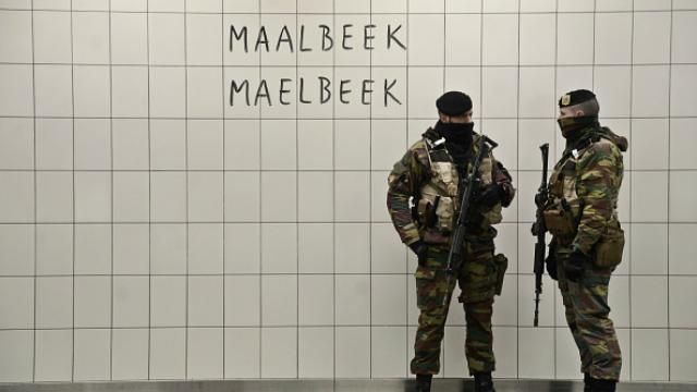 В Бельгии опасаются новых терактов: задержали дюжину подозрительных лиц В Бельгии опасаются новых терактов: задержали дюжину подозрительных лиц