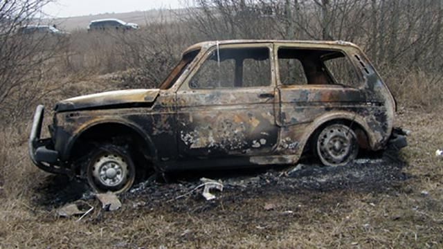 Семь автомобилей сожгли в Житомире: два из них принадлежат пограничникам
