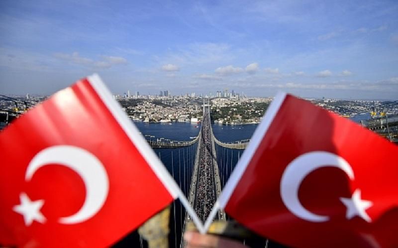 Порошенко уволил посла в Турции