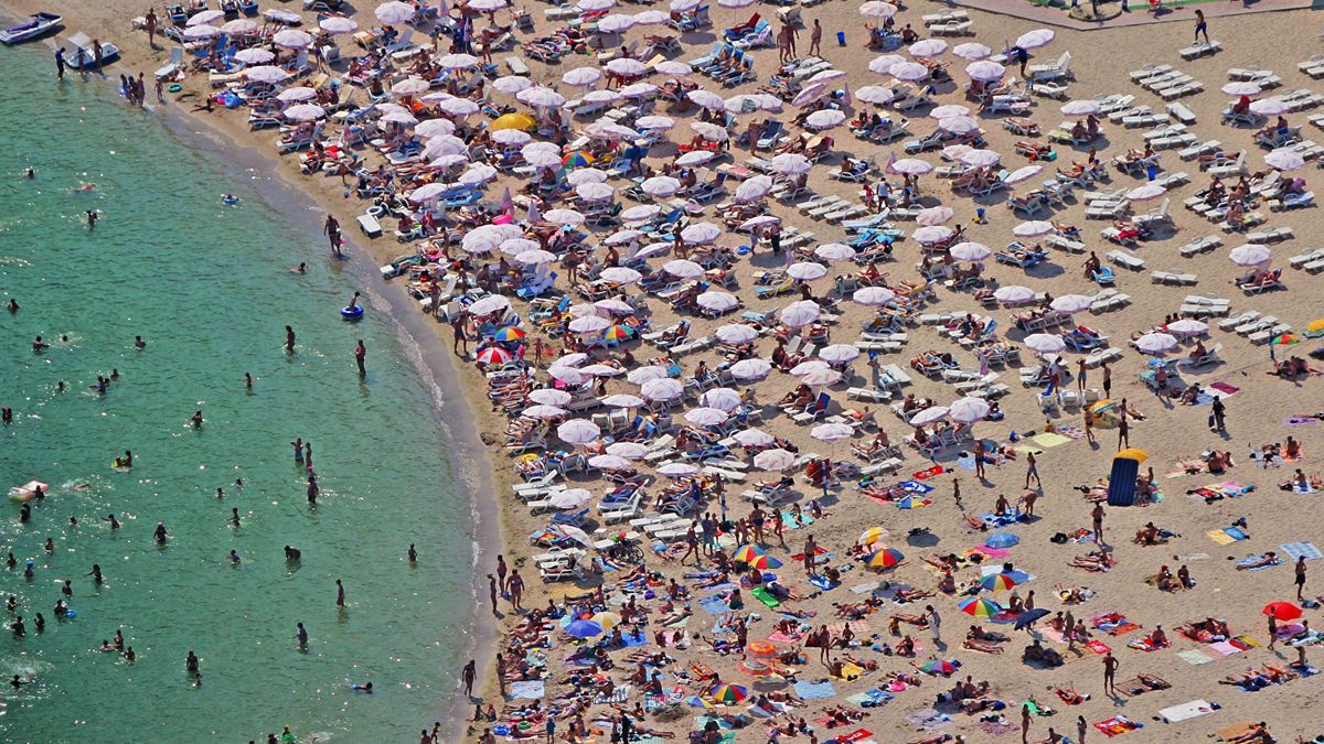 Дєньгі у нас такі єсть, а ви дєржитєсь: Автомайдан потролив пляжі "Кримнашу" Дєньгі у нас такі єсть, а ви дєржитєсь: Автомайдан потролив пляжі "Кримнашу"