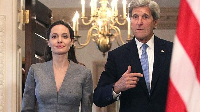 Первые шаги в политике. Анжелина Джоли выступила в Госдепартаменте США Первые шаги в политике. Анжелина Джоли выступила в Госдепартаменте США