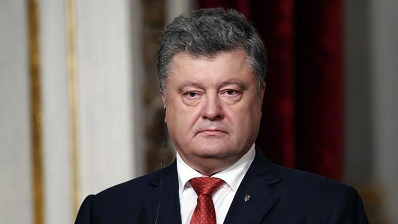 Порошенко рассказал, когда возможны изменения в Конституции Порошенко рассказал, когда возможны изменения в Конституции