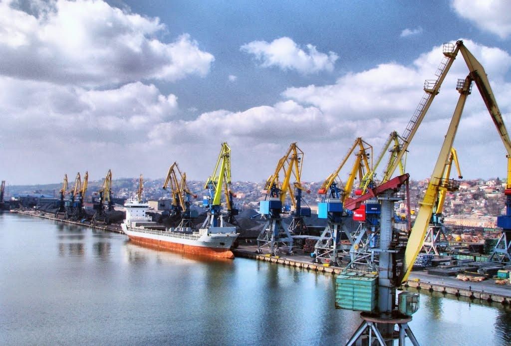 Високі портові збори в Україні стримують експортний потенціал країни, – експерт