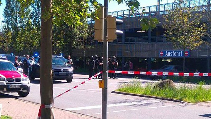 Неизвестный открыл стрельбу в кинотеатре в Германии