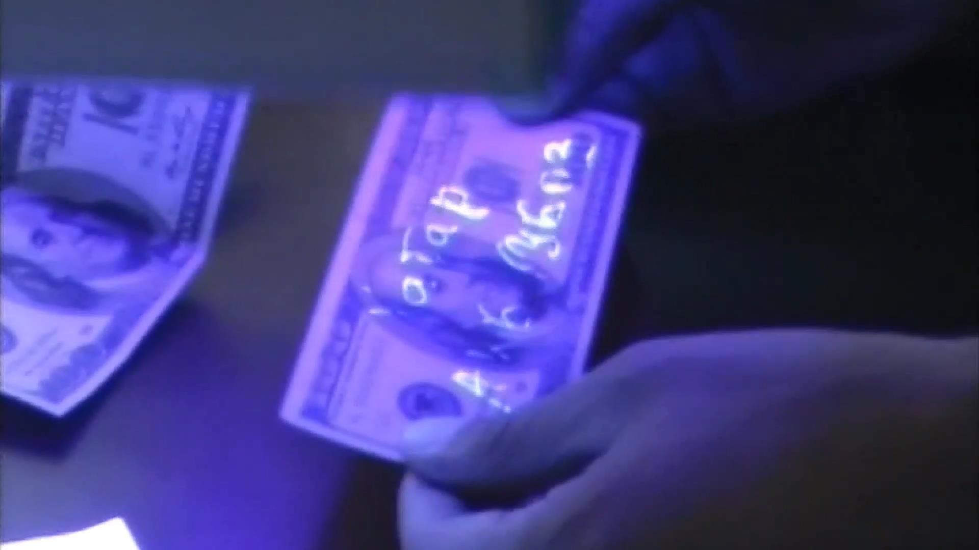 В Одесі затримали чергового чиновника-хабарника В Одесі затримали чергового чиновника-хабарника