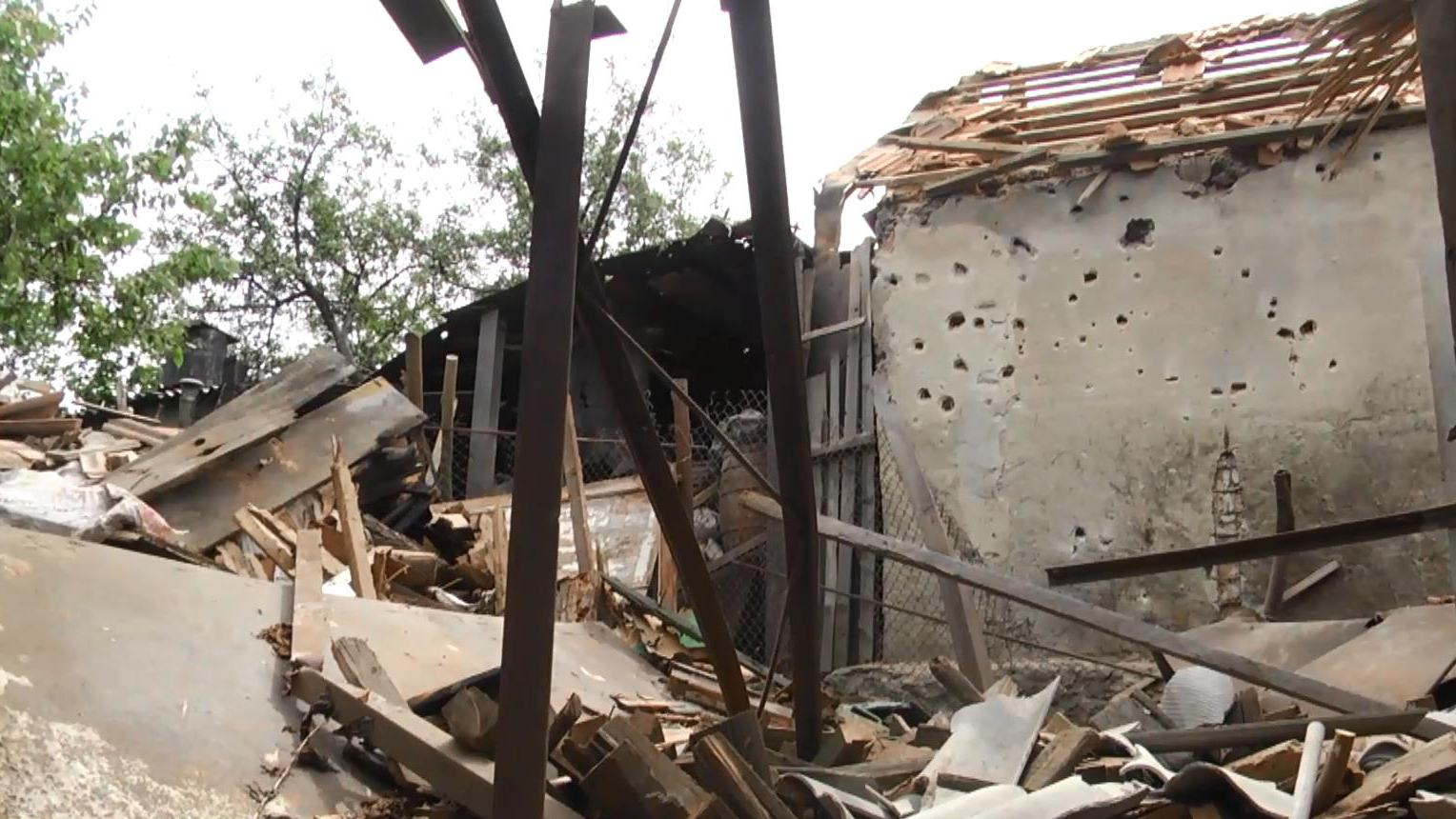 Авдеевка под обстрелом: как прифронтовой городок пережил еще одну ночь