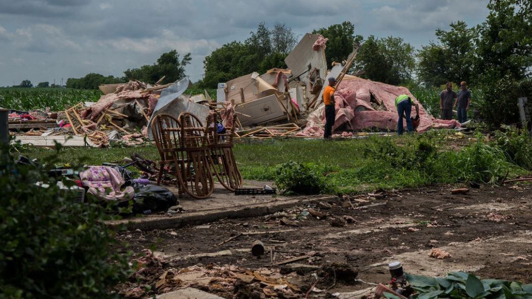 Територією США пройшло декілька торнадо Територією США пройшло декілька торнадо