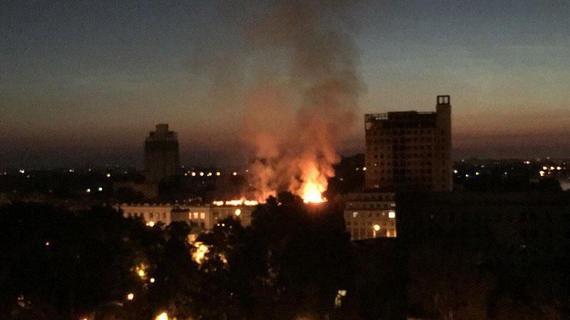 Масштабный пожар в Днипре: впечатляющие фото Масштабный пожар в Днипре: впечатляющие фото