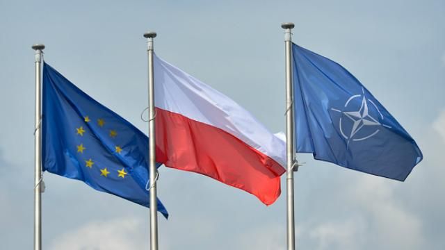 Саміт НАТО у Варшаві опинився під загрозою зриву Саміт НАТО у Варшаві опинився під загрозою зриву