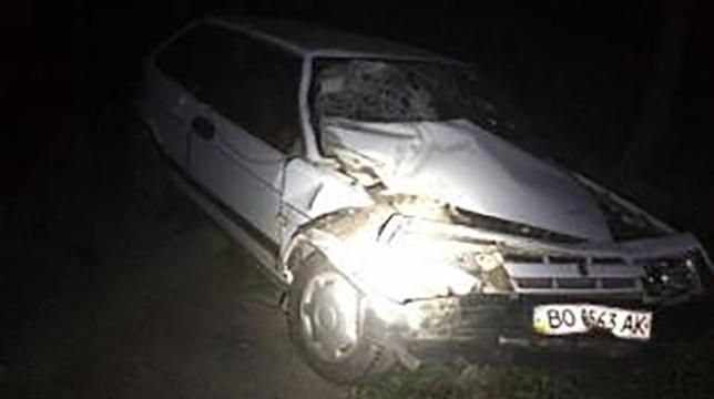 Вантажівка протаранила поліцейське авто: четверо правоохоронців травмовано Вантажівка протаранила поліцейське авто: четверо правоохоронців травмовано