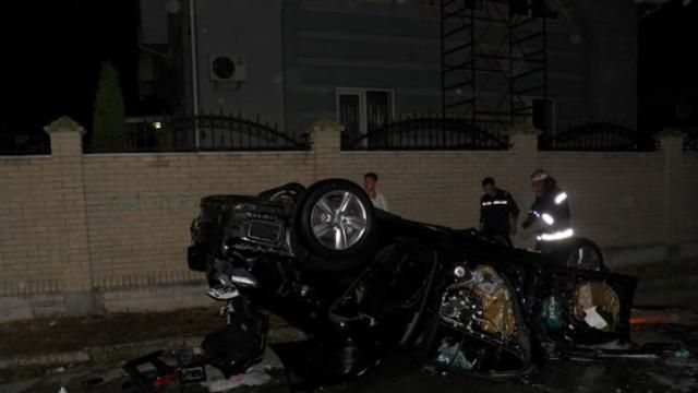 Главное за сутки: "кровавая свадьба" на Ровенщине, патриотический троллинг от украинских воинов Главное за сутки: "кровавая свадьба" на Ровенщине, патриотический троллинг от украинских воинов