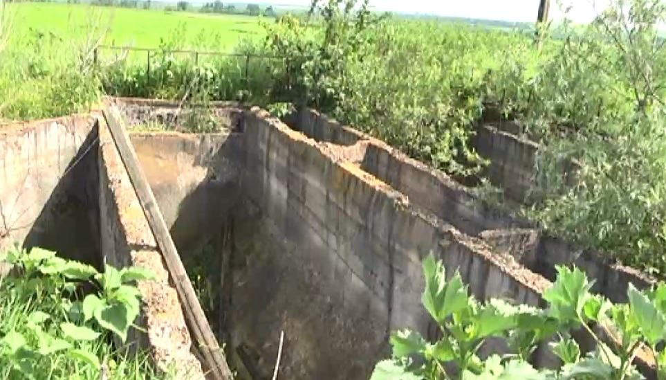 Боротьба за чисту воду: жителі селища на Харківщині самотужки взялися за справу