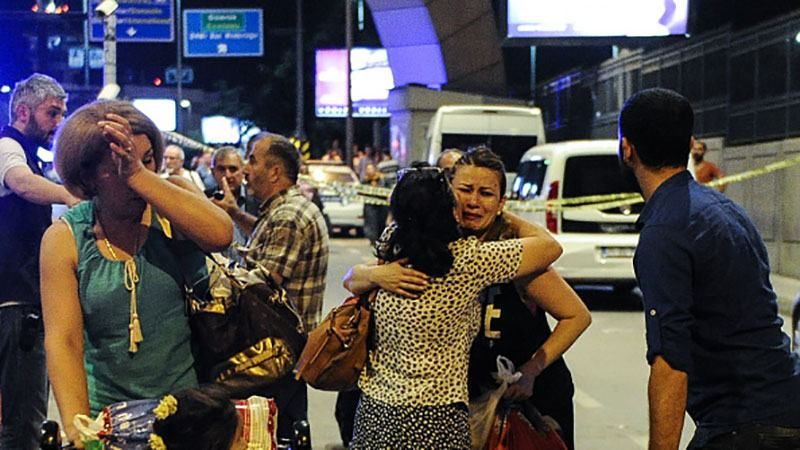 Взрывы в Турции: все о кровавом теракте в Стамбуле
