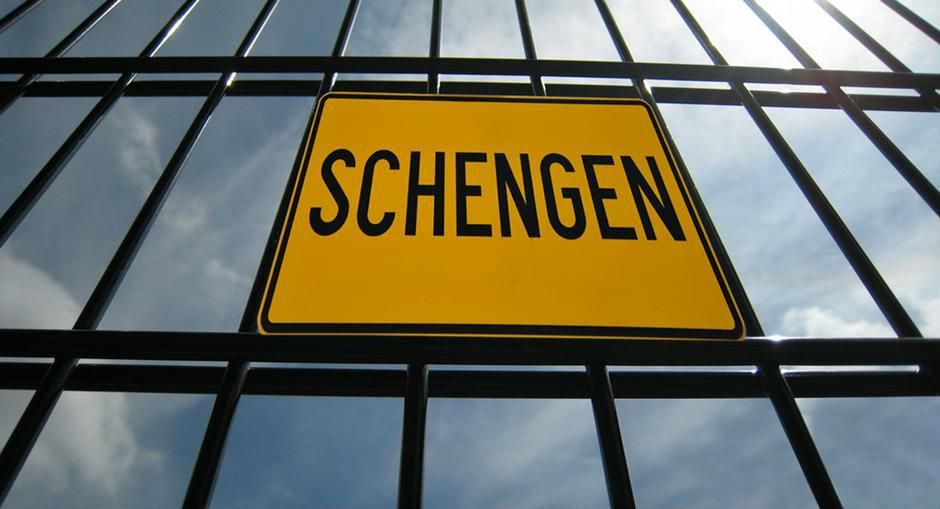 Подруга Путина во Франции требует отменить Шенгенскую зону