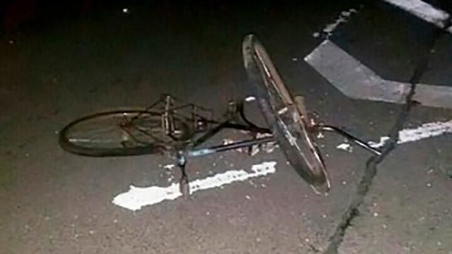 Смертельное ДТП на Ровенщине: велосипедиста раздавили два автомобиля Смертельное ДТП на Ровенщине: велосипедиста раздавили два автомобиля