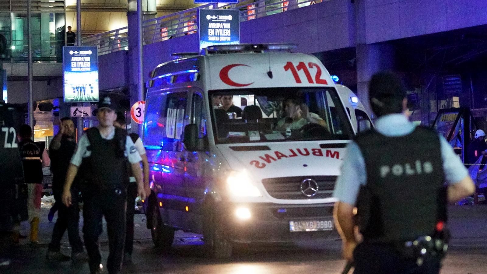 Раненых украинцев выписали из больниц Стамбула