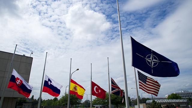 В Варшаве на саммите НАТО согласуют пакет помощи Украине для безопасного сектора, — Порошенко