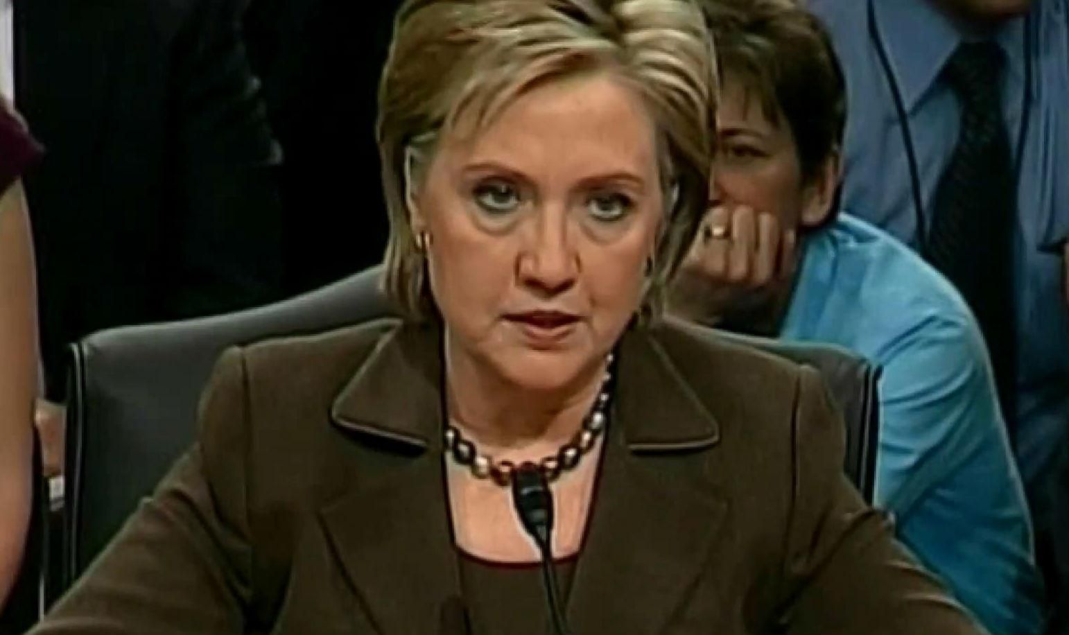 ФБР допросит Хиллари Клинтон ФБР допросит Хиллари Клинтон