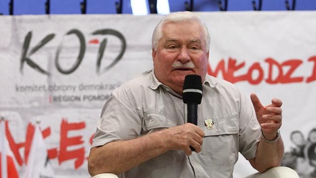 Бывший президент Польши призывает стрелять по "российским провокаторам" Бывший президент Польши призывает стрелять по "российским провокаторам"