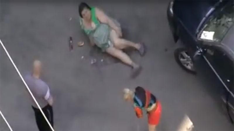 Депутат від "Опоблоку" збив жінку і нахабно знищив її продукти