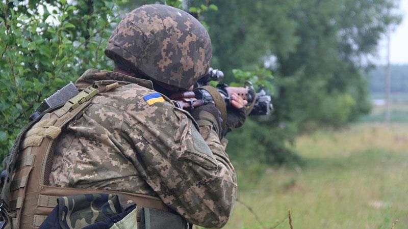 Напряжение в зоне АТО: трое бойцов получили ранения