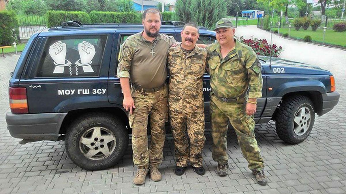 Українського військового звільнили з полону терористів Українського військового звільнили з полону терористів