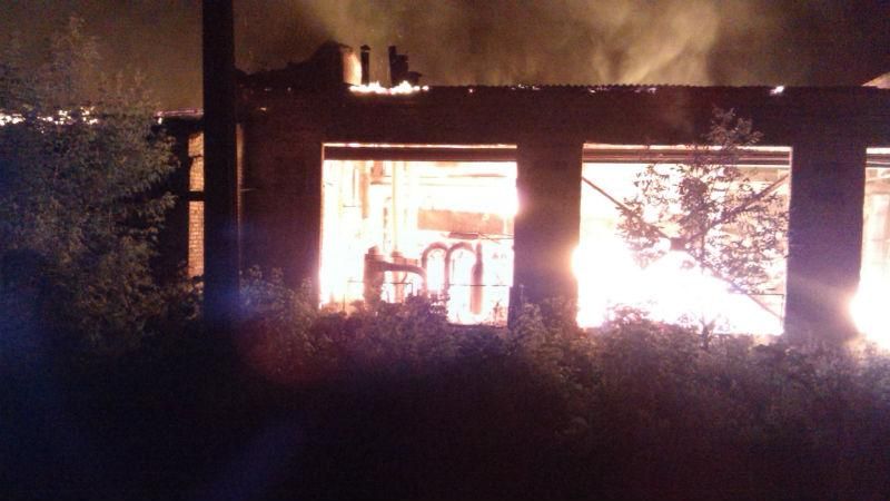 На Черкащині велика пожежа спалахнула на заводі