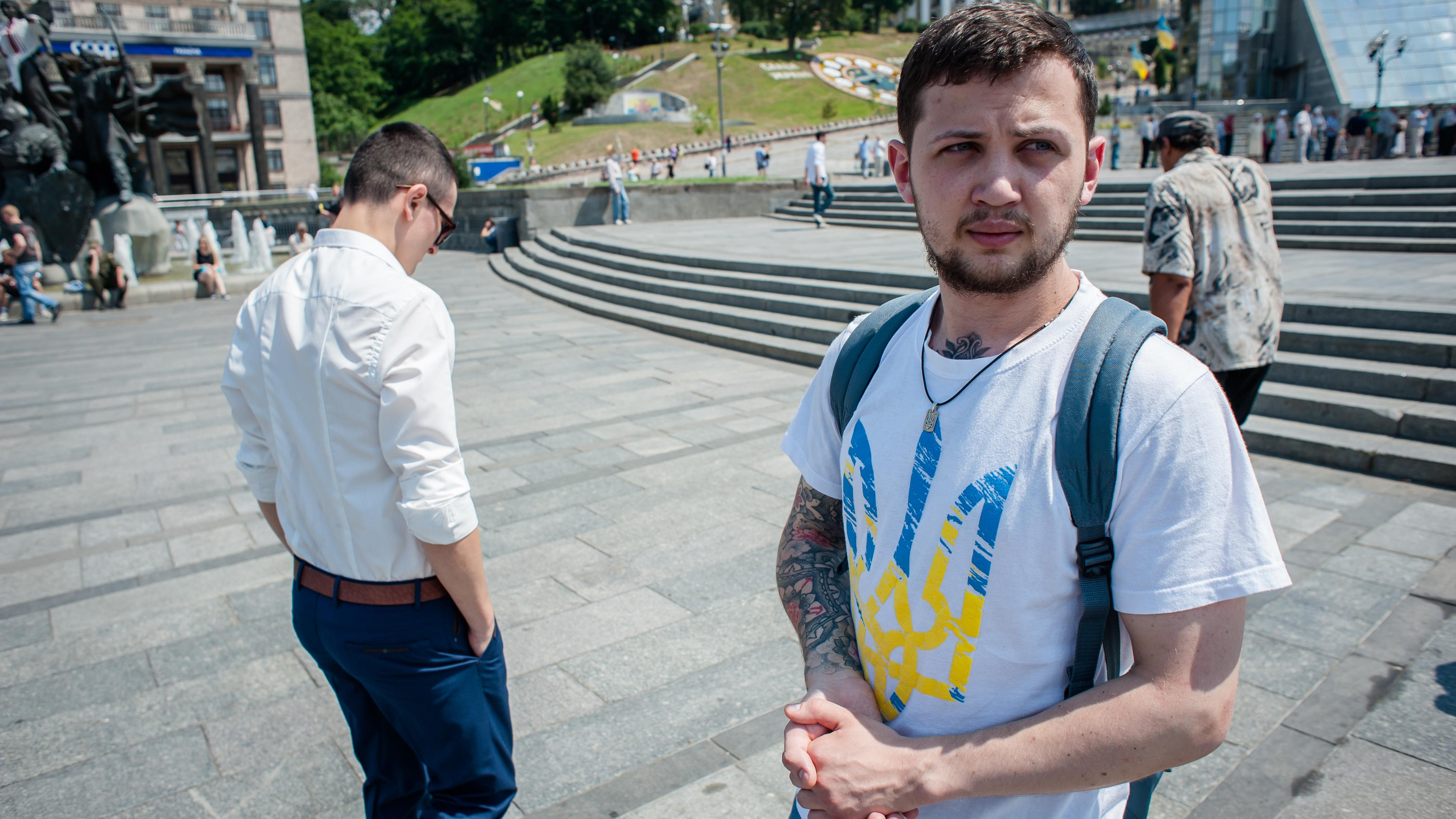 Фотофакт: бывшему узнику Кремля Афанасьеву подарили квартиру в Киеве