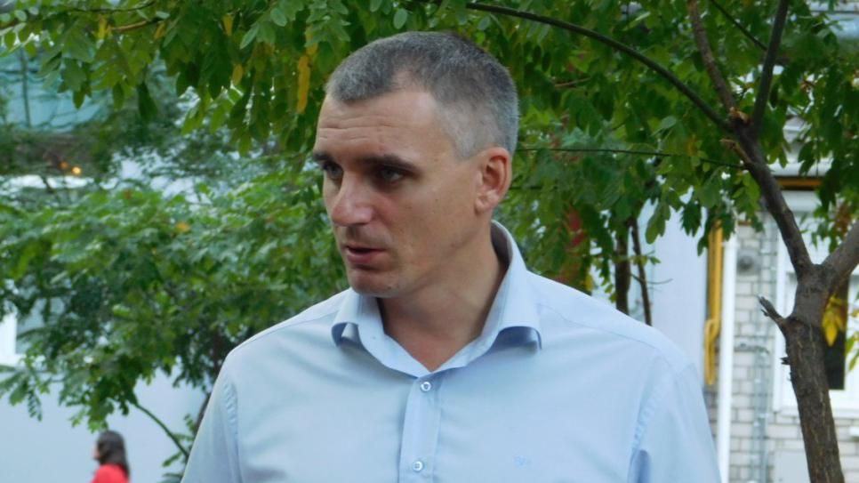 Мэр Николаева пришел пьяным на встречу с жителями Мэр Николаева пришел пьяным на встречу с жителями