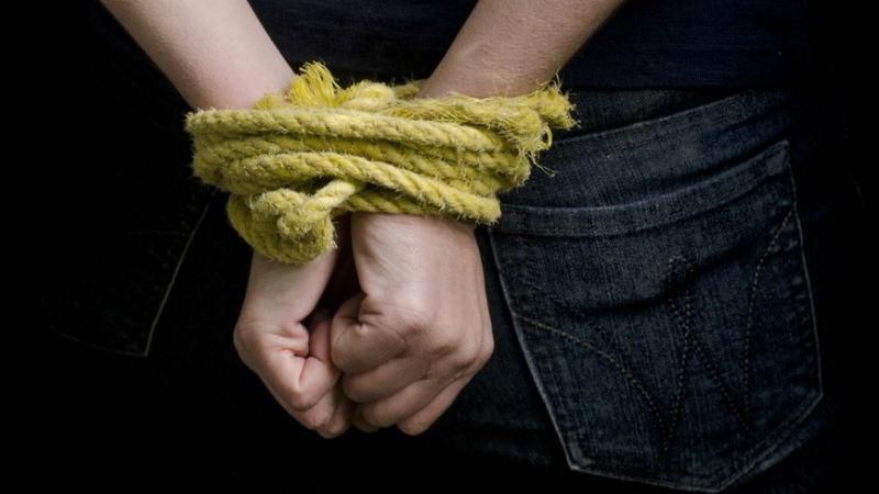 Списки українських заручників передали Папі Римському Списки українських заручників передали Папі Римському