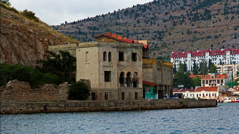 Блогер показал нищету крымского побережья Блогер показал нищету крымского побережья