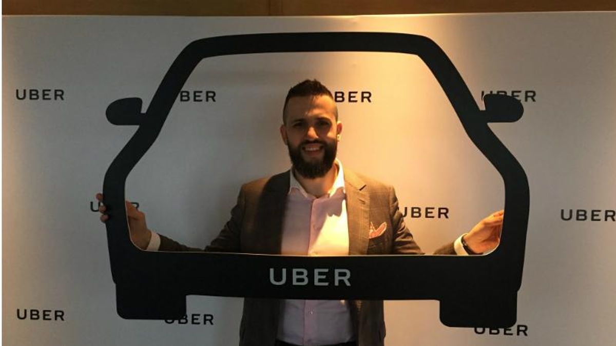 У заместителя министра экономики украли престижную иномарку: опубликованы фото