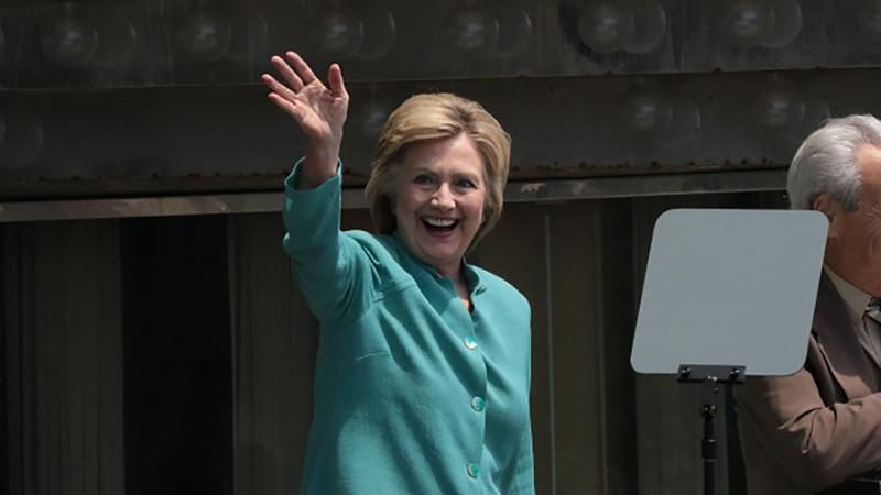 Дело против Клинтон закрыли Дело против Клинтон закрыли