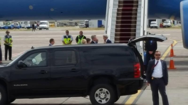 Керрі прибув в Україну: з'явилися фото Керрі прибув в Україну: з'явилися фото