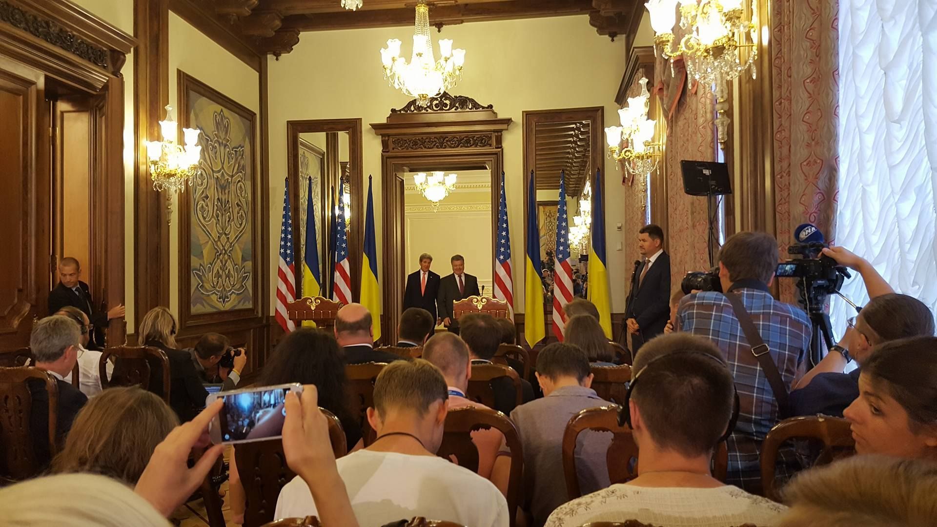 Керрі розповів, коли США знімуть з Росії санкції Керрі розповів, коли США знімуть з Росії санкції