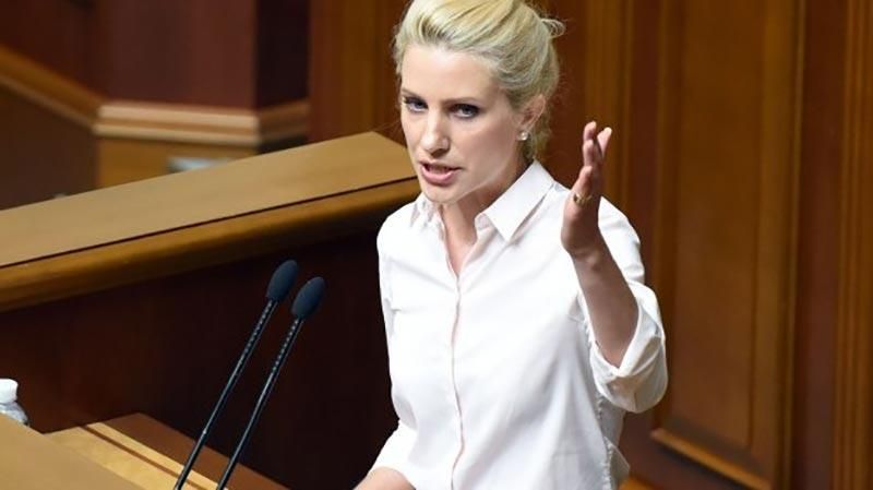 Депутат от БПП остро раскритиковала президента: Порошенко цинично собирает власть