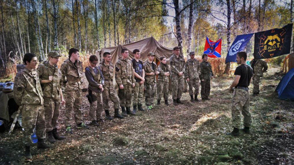 У "ДНР" молодь долучатимуть до війни через брак кадрів 